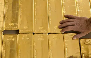 اعلام زمان جدید برگزاری حراج شمش طلا ؛ در حراج عمده و خرد متقاضیان چند شمش می توانند خریداری کنند؟