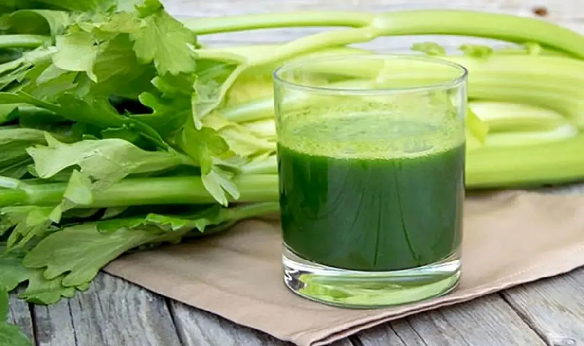 خوشمزه بپزید؛ ۷ ترفند برای گرفتن تلخی آب کرفس