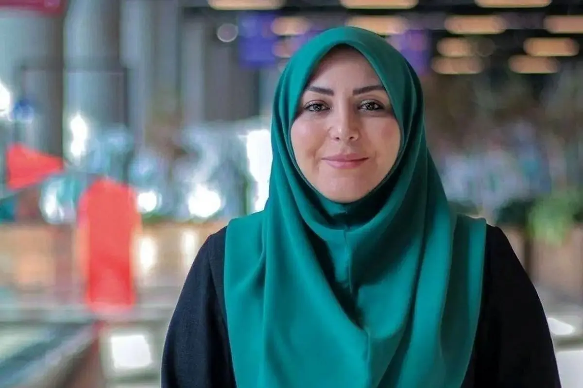 کنایه‌های المیرا شریفی مقدم به افزایش قیمت دلار