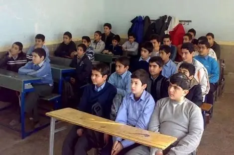 نسل زد علاقه‌ای حتی به دبیرستان هم ندارد + جدول