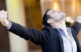 راه های افزایش اعتماد به نفس در سال 2025 ؛ مسواک زدن و چند راه ساده دیگر
