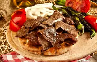 طرز تهیه اسکندر کباب اصیل ترکیه‌ای