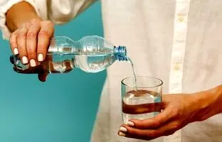 فواید نوشیدن آب گرم در صبح را بدانید