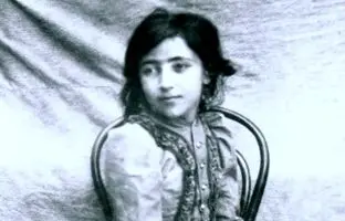 تصویر رنگی‌شده و متفاوت از یک دختر ایرانی در زمان قاجار
