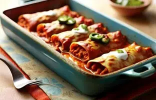 
خوشمزه بپزید؛ طرز تهیه لازانیا رولی بدون سس بشامل؛ راحت و فوری 