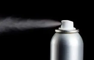 بهترین اسپری‌های ضد تعریق مردانه برای روزهای گرم تابستان