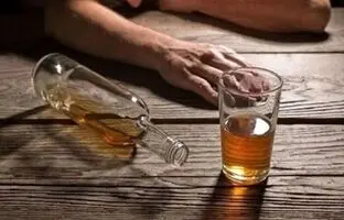 ۱۲۰ بیماری حاصل مصرف یک نوشیدنی