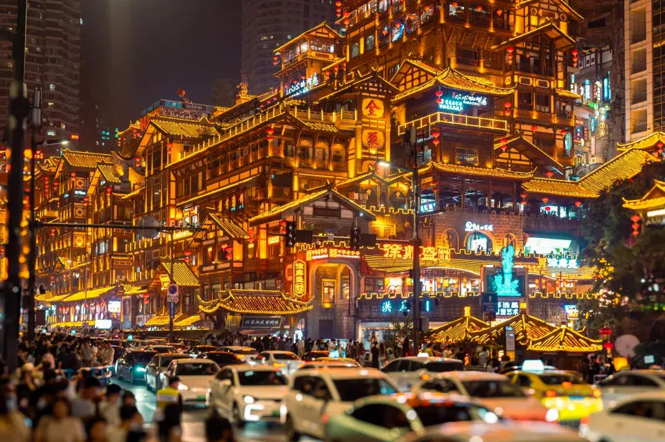 شهری که در آن طبقه معنایی ندارند! نگاهی به معماری شگفت‌انگیز چونگ‌چینگ + ویدئو