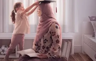 تربیت دختران قوی: فراتر از کلیشه‌های شاهزاده خانم
