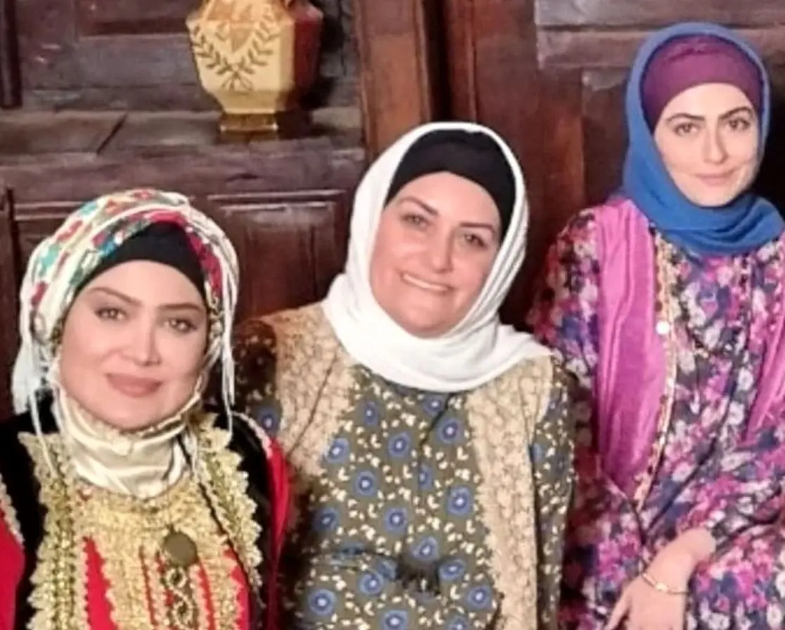  «انیس، سوسن، طلا و مادر قربان» بازیگران سریال «سوجان» در یک کنسرت