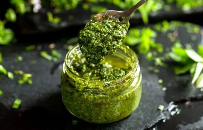 خوشمزه بپزید؛ طرز تهیه سس پستو برای ساندویچ ، سالاد و پاستا