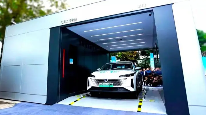 تعویض باتری خودرو فقط در ۱۰۰ ثانیه