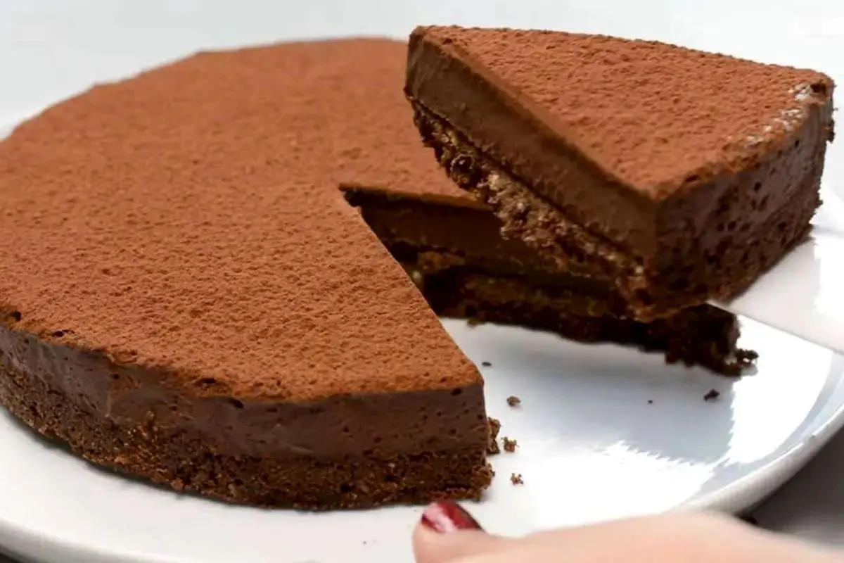  خوشمزه بپزید؛ طرز تهیه چیزکیک شکلاتی یخچالی بدون فر 