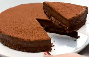  خوشمزه بپزید؛ طرز تهیه چیزکیک شکلاتی یخچالی بدون فر 