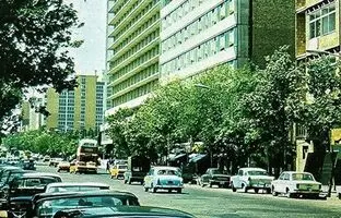 خیابان تخت جمشید (طالقانی) در اواسط دهه ۴۰ + تصویر
