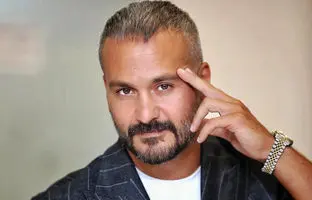 بیوگرافی میلاد کی‌مرام؛ از زندگی در موتورخانه تا بازی در سریال ممنوعه «سووشون»