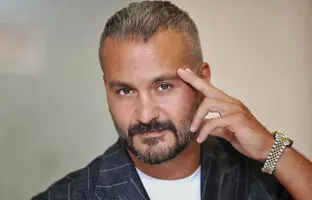 بیوگرافی میلاد کی‌مرام؛ از زندگی در موتورخانه تا بازی در سریال ممنوعه «سووشون»