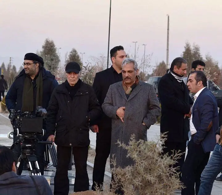 مهران مدیری، رضا عطاران، محمودکلاری و سامان مقدم در یک قاب