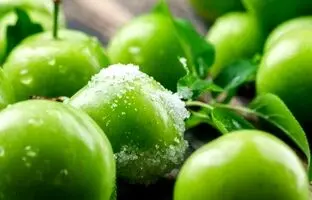 
توصیه مهم برای مصرف گوجه سبز
