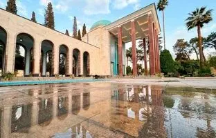 مقبره شاعر نامدار سعدی شیرازی در دوره قاجار