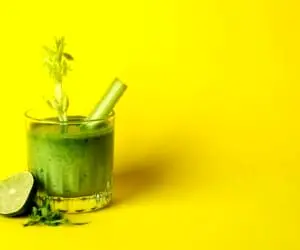 چگونه آب کرفس بگیریم ؟ + آموزش روش های مختلف