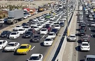  ایران قدیم؛ «جاده قم-اصفهان، زمانی که کاملا خاکی بود»؛ سال 1330 + تصویر