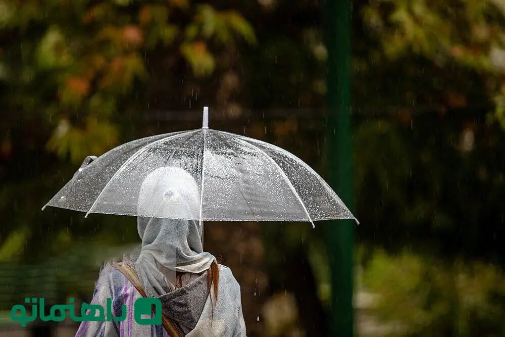 قدم‌ زنی در باران ؛ خیابان‌ هایی که باید در تهران تجربه کنید