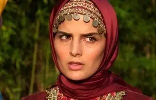 سوجان 2ساله در آغوش پدرش!