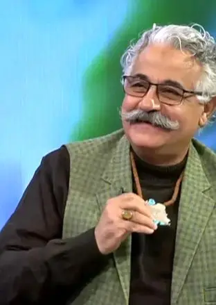  چرا همه از خانه اقبال واحدی عکس میگیرند؟ 