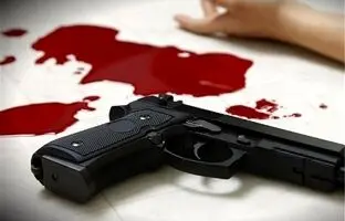 (ویدئو)  لحظه شگفت‌انگیز گیر کردن اسلحه در حین تلاش برای قتل یک شهروند در مقابل چشم مردم!