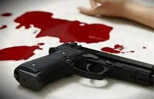(ویدئو)  لحظه شگفت‌انگیز گیر کردن اسلحه در حین تلاش برای قتل یک شهروند در مقابل چشم مردم!