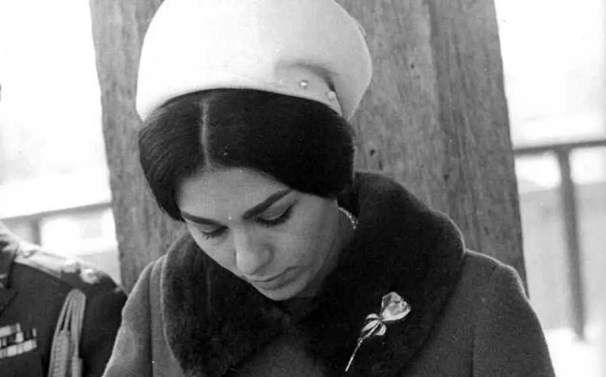 عکس قدیمی: فرح در یونیفرم پیشاهنگی در سال 1339 