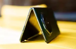 آنر گوشی تاشوی مجیک V5 را در تاریخ 11 تیر معرفی می‌کند