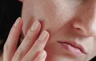 بهترین ویتامین برای جوان نگه داشتن پوست صورت