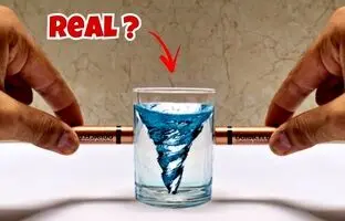 سرگرمی خلاقانه برای کودکان؛ آزمایش ایجاد گرداب با باتری قلمی + ویدئو