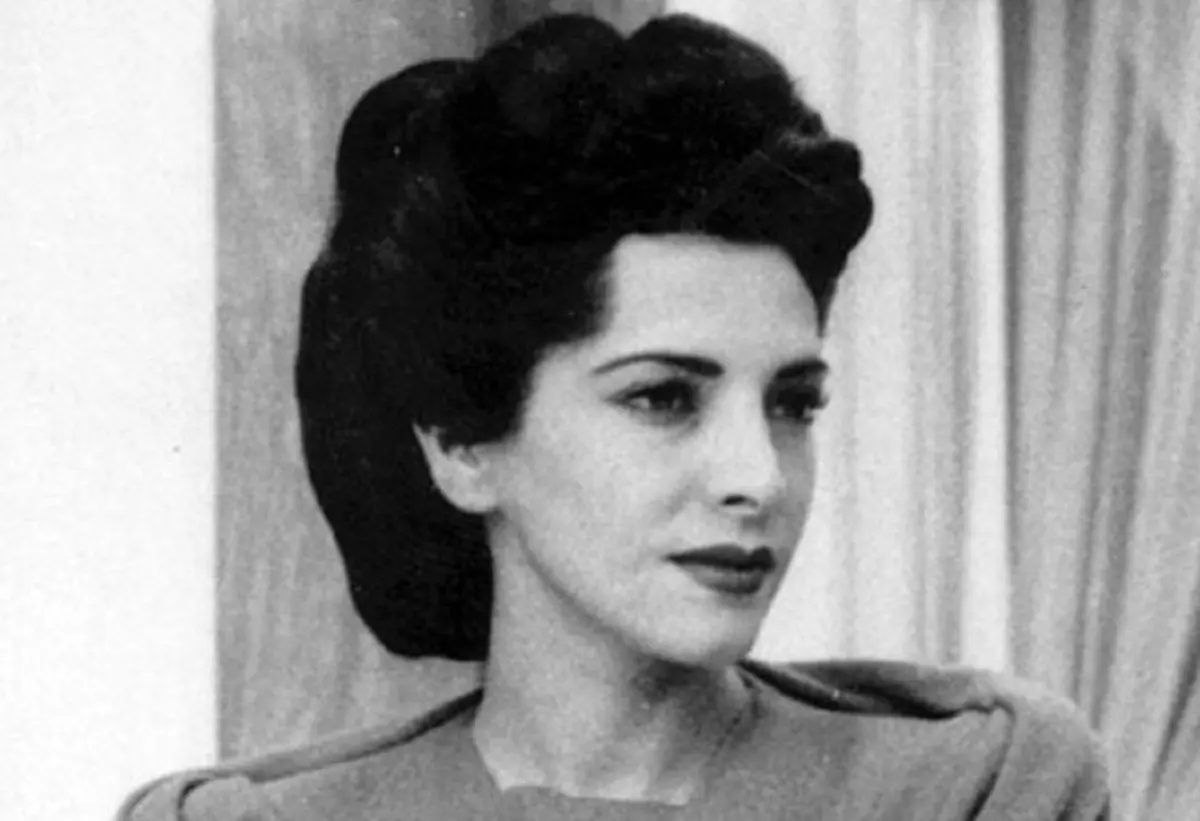 عکس قدیمی؛ شمس پهلوی و فرزندش شهباز پهلبد؛ سال ۱۳۲۶ 