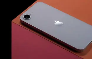 بررسی آیفون 16e: میان‌رده تازه وارد برای چه افرادی مناسب است؟