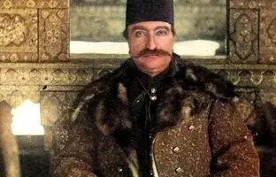  ژستی متفاوت از ناصرالدین‌شاه قاجار در فرانسه؛ سال 1352 قمری + عکاس