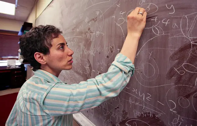 زنی که طلسم فیلدز را شکست