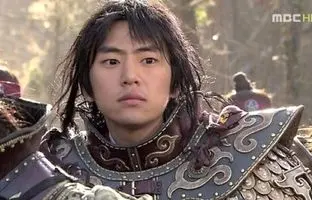 «شاهزاده یوری» سریال جومونگ در 35 سالگی؛ سال 1402