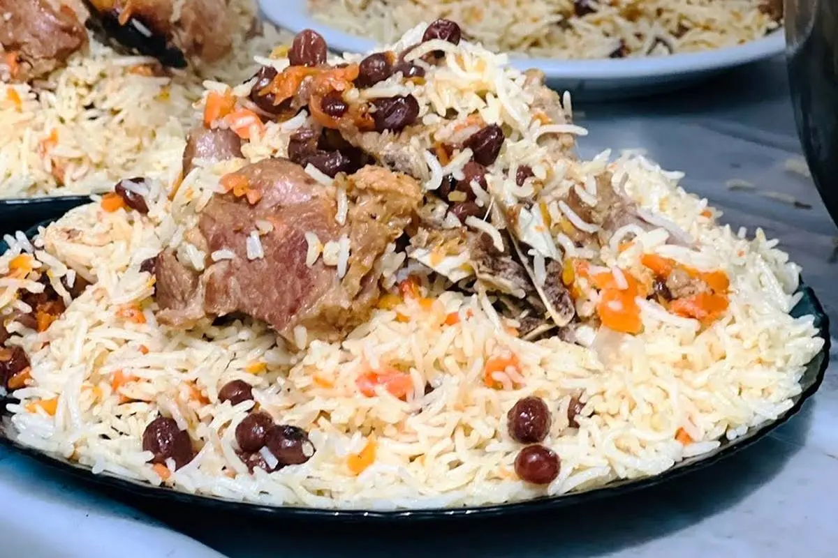 طرز تهیه پلو قشقایی؛ خوشمزه‌ترین غذای عشایری
