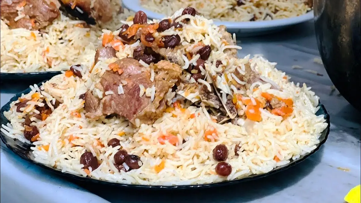 طرز تهیه پلو قشقایی؛ خوشمزه‌ترین غذای عشایری
