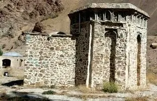 برج آرامگاهی تهمینه 