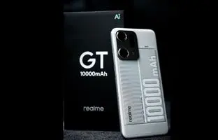 رونمایی ریلمی از گوشی باریک GT با باتری قدرتمند ۱۰,۰۰۰ میلی‌آمپرساعت