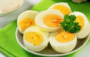 آیا مصرف تخم مرغ برای قلب ضرر دارد؟