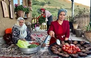پخت کتلت با پلو به روش مادر و دختر روستایی گیلانی