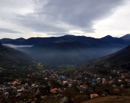 ارده؛ یک روستایی بهشتی بکر که در تابستان به بخاری نیاز دارد