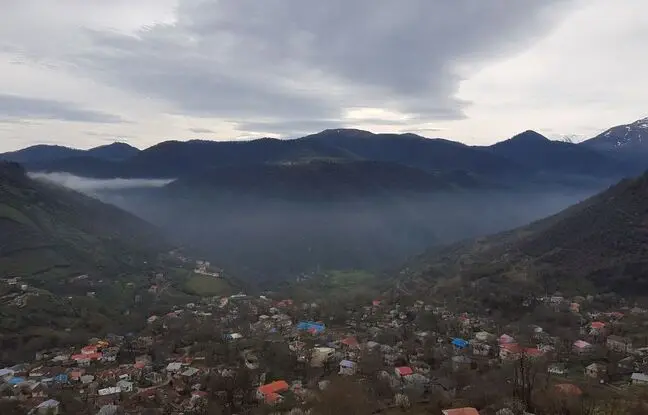 ارده؛ یک روستایی بهشتی بکر که در تابستان به بخاری نیاز دارد