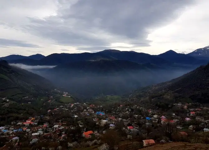 ارده؛ یک روستایی بهشتی بکر که در تابستان به بخاری نیاز دارد