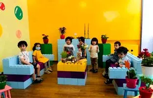 راهنمای فرزند پروری؛ بهترین سن برای ورود به مهد کودک چه سنی است؟ + ویدئو